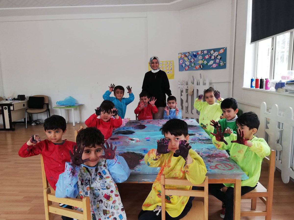 HalkSorgun's tweet photo. Minik yüreklerle  sulu boya Kursumuz @tcmeb @yusufyaz66 @mebhbogm @sdulger43 @yilmaznazif @GalipGulmez @kocakveysel @ErtugrulYucel5 @YozgatValiligi https://t.co/qj023peQEs