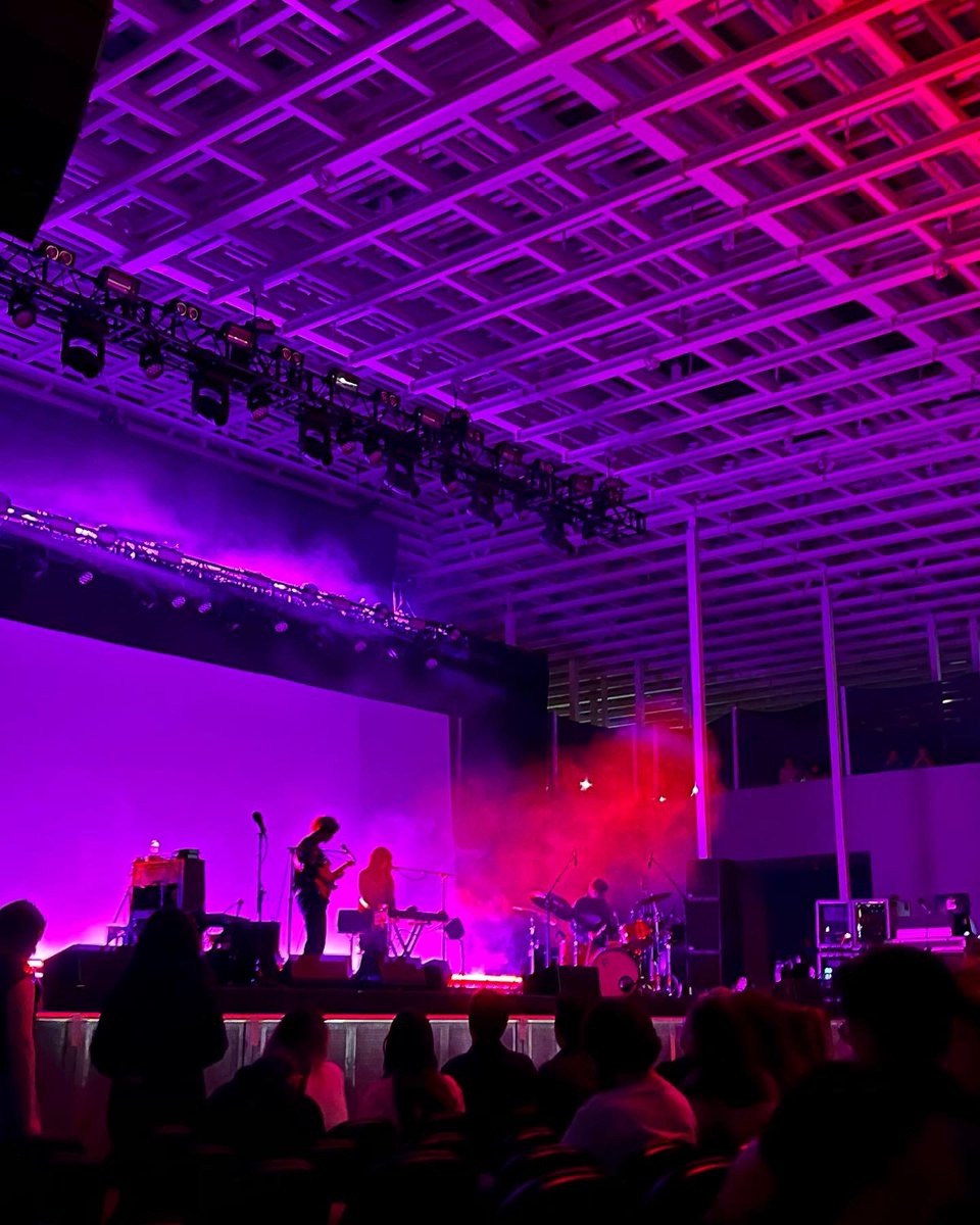 yolunia's tweet photo. Wow. @BeaccchHoussse last night at the Moody Amphitheater was rad. Glad to experience new(ish!) #livemusic spots in #ATX https://t.co/Kwy7BytsWr