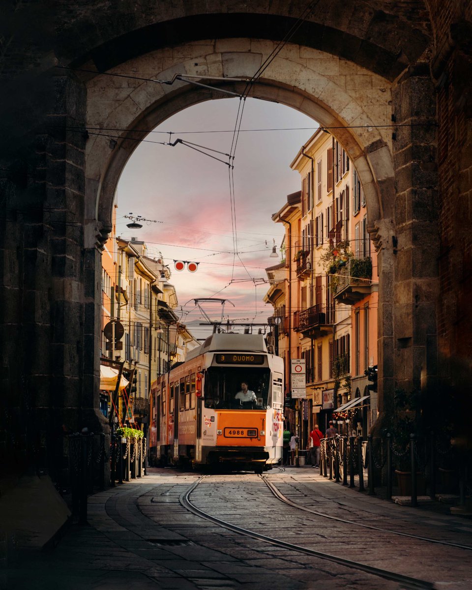 Half of my photos from Milan are from retro trams! Who else is a tram fan? 

#streetphotography #milan #urbanstreets