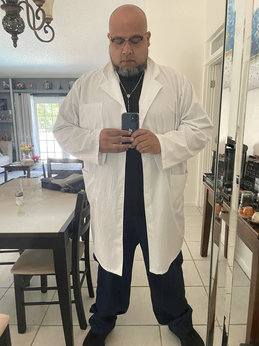 l0uFromDaBx's tweet image. Saturday #Labclass fit.