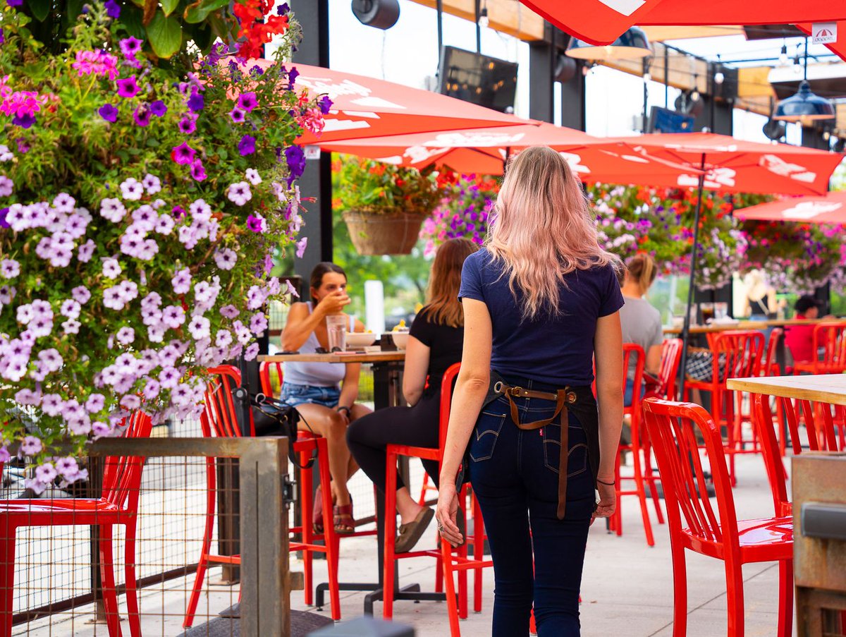 Dreaming of patio weather ☀️ 
📸 <a href="/only1andywright/">only1andywright</a>
#localrestaurants #supportlocal #beertownpublic #drinklocal #drinkbeerfromhere #takeout #eatlocal #curbsidepickup