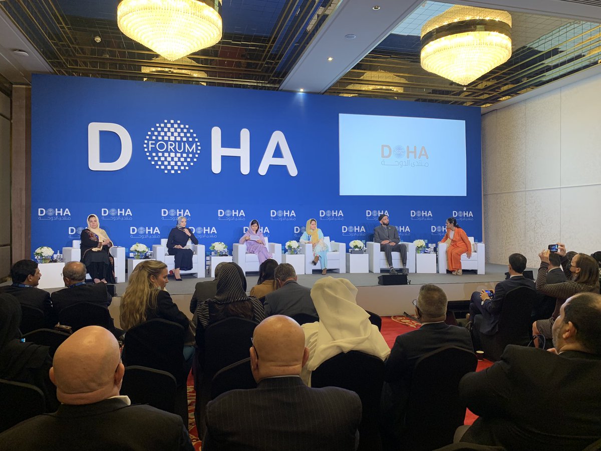 Day 1 of #DohaForum is a wrap! 

Probably one of the most inspirational sessions: discussion on prospects for women &amp; girls in AFG w/ <a href="/FawziaKoofi77/">Fawzia Koofi</a> <a href="/Malala/">Malala Yousafzai</a> <a href="/DaliaFFahmy/">Dr. Dalia Fahmy</a> <a href="/FatimaGailani/">Fatima Gailani</a> &amp; @omarsuleiman504 moderated by <a href="/nelufar/">Nelufar Hedayat</a> 

Education is not only a right, it’s an obligation.