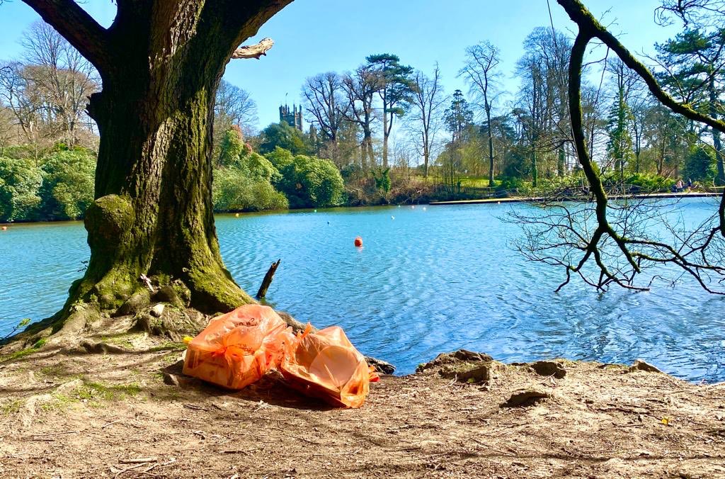 hmppswales's tweet photo. We've had another team litter picking 3 sites across Port Talbot today, Margam park, Aberavon Beach Sandunes &amp; Brombil reservoir @Keep_Wales_Tidy @kathyatkwt 
#SpringCleanWeek 
#CommunityPaybackWorks 
#TakeYourLitterHome https://t.co/ByqpZyRRew