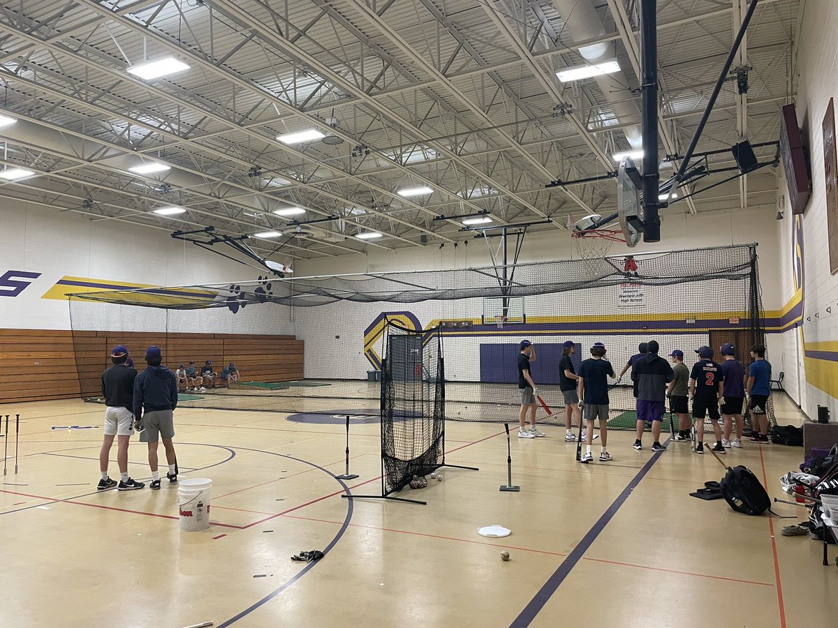 SHSTigersBall's tweet photo. Score 21 runs on Friday night and get back in the lab to keep getting better. Finished the week strong! Another road trip on Monday before the home opener Tuesday! #DevelopFirst https://t.co/Dph0dJE8rj