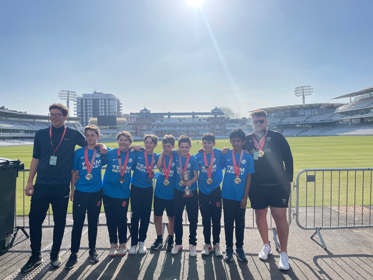 BexleyBashers's tweet photo. 🏆 London Champions 🏆

#thisislyg 

@BexleyCC @BexleyheathCC @Sidcupcc @TOPcricketUK @BexleyLYG @KentCricketDev @KentCricket https://t.co/jEOSCfniGG