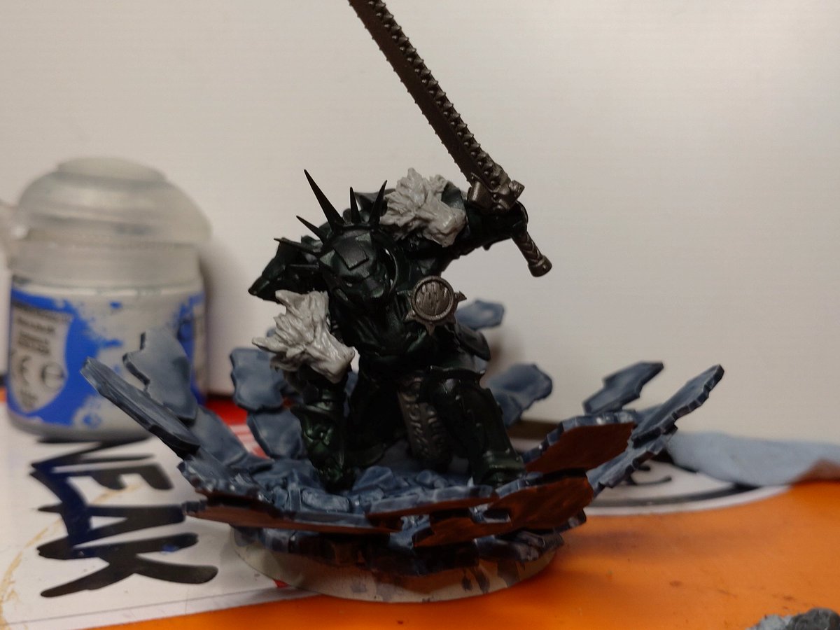 FLGchilly's tweet photo. @Daemon_Hammer My Ragnar conversion for my Primaris Space Wolves, superhero landing! https://t.co/X5dLRIpHKC