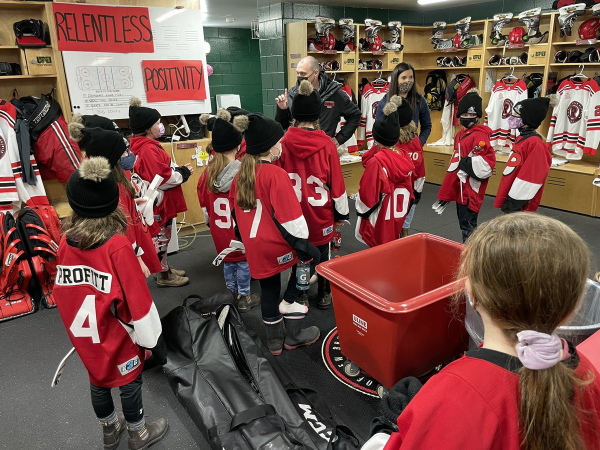 UNB REDS tweet media