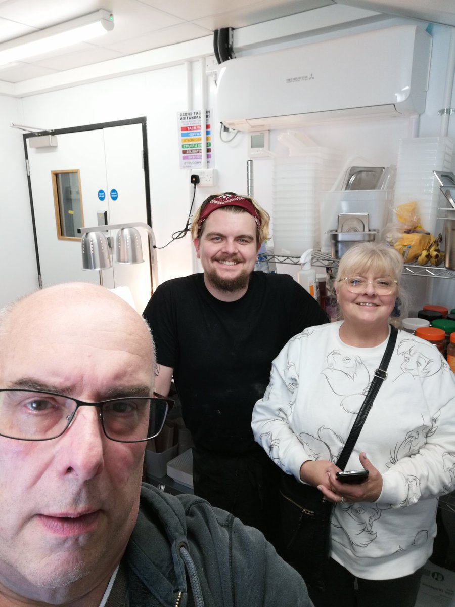 Brilliant day.
Eltham Bees staff visited the kitchen of new business Soufeast Kitchen,where we sampled the tastiest buttermilk chicken,fries and waffles.
Highly recommend this establishment. The food is freshly cooked by a professionally trained chef.