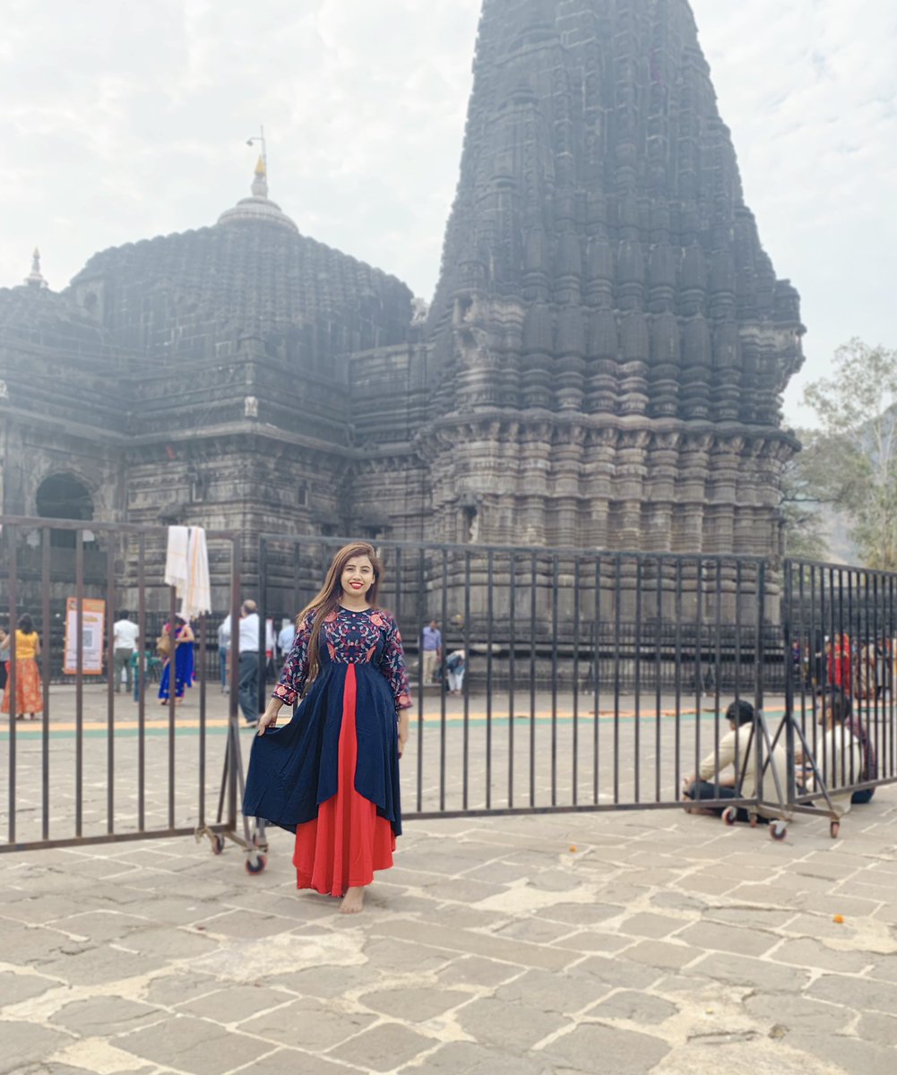 aakankshalovely tweet picture