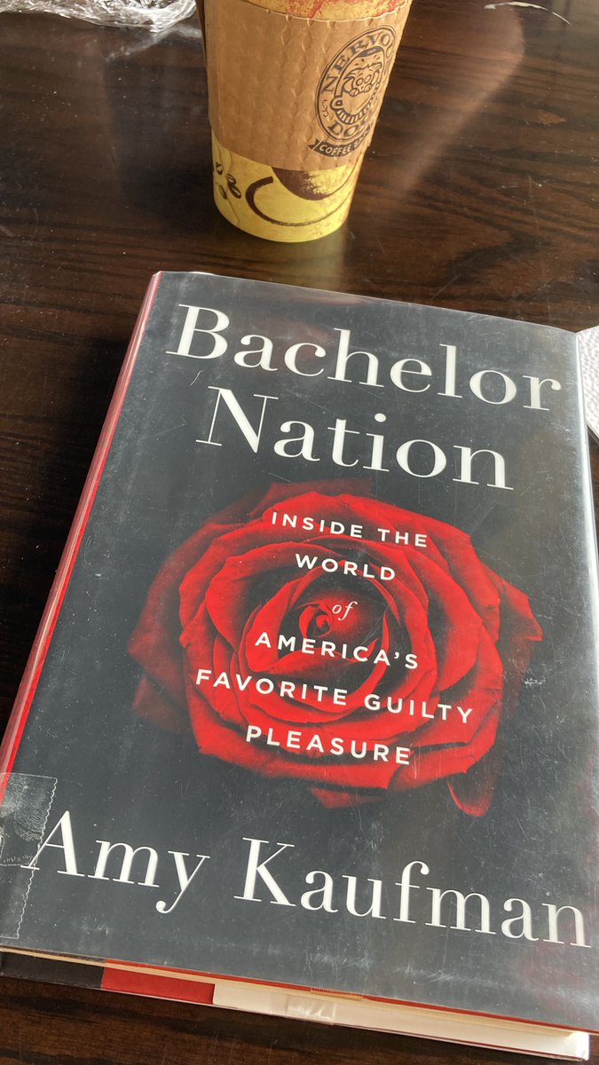 JennWill7423's tweet photo. Not for class reading (sadly). #lis7423 https://t.co/ZHRX7Wqu4X