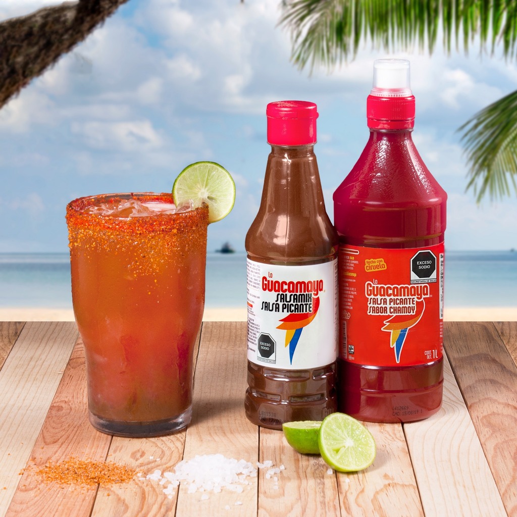 laguacamayamx's tweet photo. En el mar la vida es más sabrosa y con tus salsas Guacamaya favoritas mucho más. 🌊
- #LeDaElPunto #DescubreElSabor #chamor #SalsaMix #Michelada #Cuaresma https://t.co/7xQerra2MC