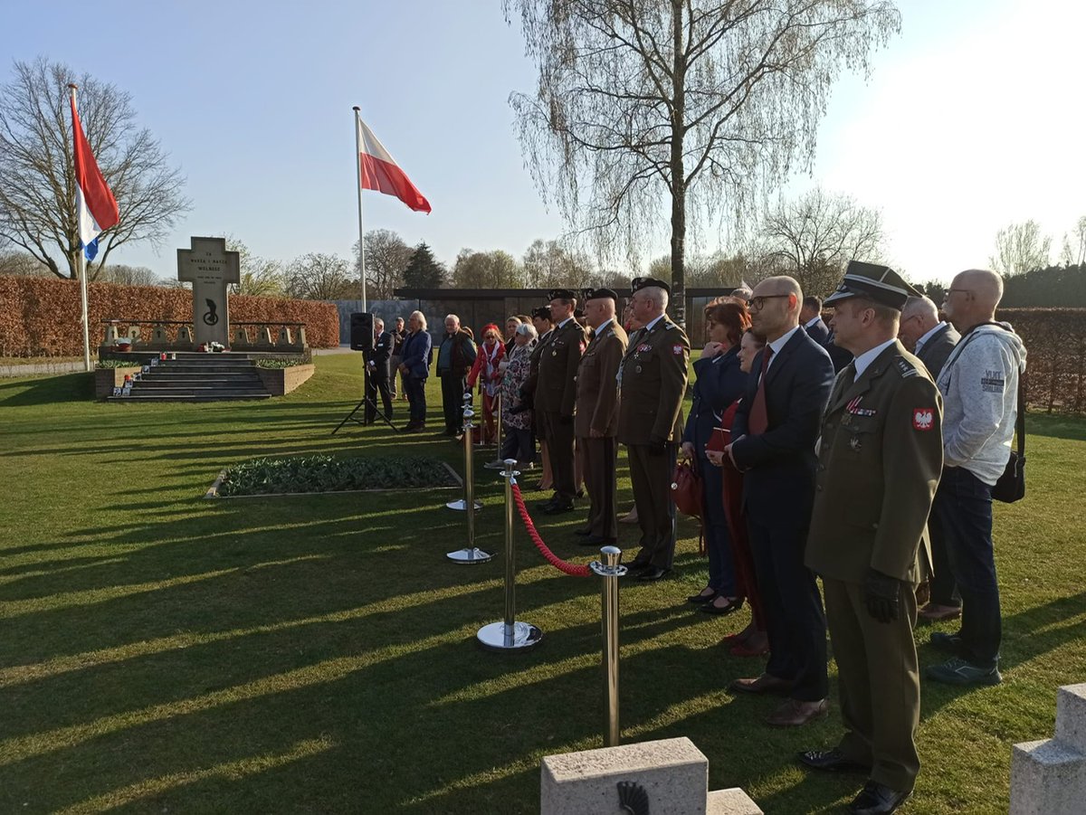 PLinNederland's tweet photo. Today in #Breda commemoration of #GeneralMaczek’s 130 birthday anniversary in the presence of his grand daughter Karolina Maczek and Poland’s Ambassador @Marcin_Czepelak . https://t.co/YzH5RMDPgw