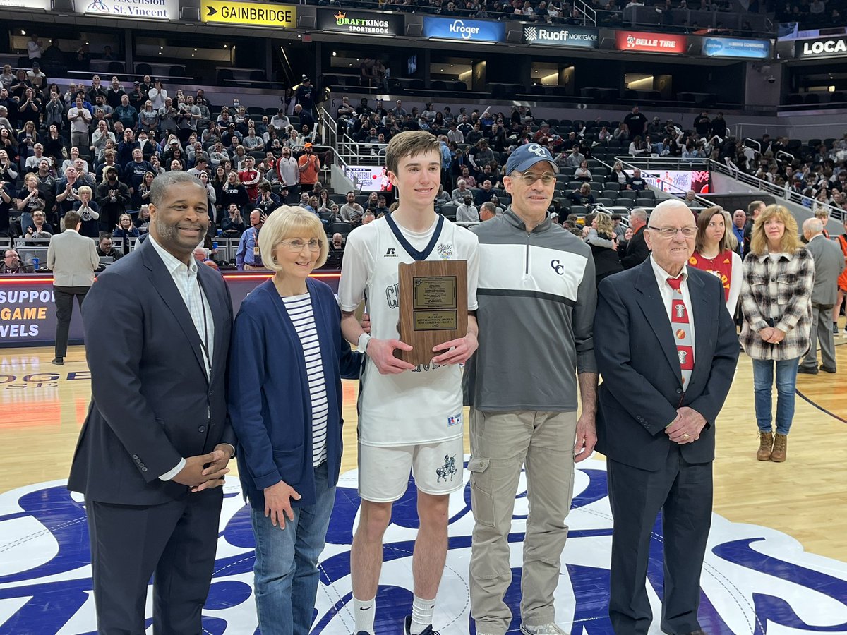 Congratulations to Clark Obermiller of Lafayette Central Catholic for being named the 2022 Ray Craft Mental Attitude Award winner, presented by the Indiana Pacers and Indiana Fever! 🎓🏀
<a href="/LCC_Athletics/">Central Catholic Athletics</a> <a href="/Pacers/">Indiana Pacers</a> <a href="/IndianaFever/">Indiana Fever</a>