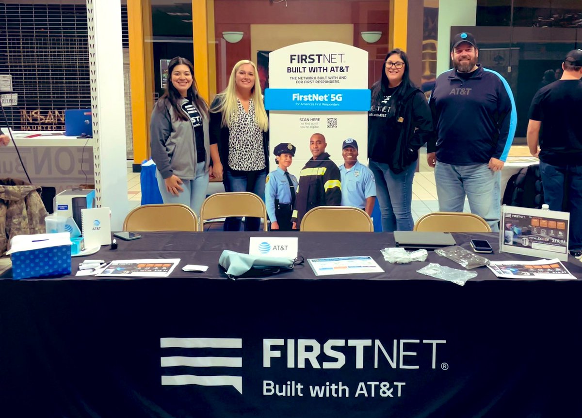 Lyndsey DeLao (@lynds4) on Twitter photo Event day in Peru. Small Biz, FN, and Sig working together today to create the ultimate customer experience.<a href="/ralford8764/">Coach Ray Alford</a> <a href="/LPerez4155/">Lucas Perez</a> <a href="/TomMonahan10/">Tom Monahan</a> @joe_boxer44 <a href="/jayander96/">Jordon Anderson</a> <a href="/LizetteArellan9/">Lizette Arellano</a> <a href="/DanaWalters_8/">Dana Walters</a> <a href="/HammockJill/">Jill Hammock</a> <a href="/GreaterLakesMkt/">Greater Lakes Market 🌊</a> <a href="/glmballers/">GLM Ballers</a> #MakingWaves Event day in Peru. Small Biz, FN, and Sig working together today to create the ultimate customer experience.<a href="/ralford8764/">Coach Ray Alford</a> <a href="/LPerez4155/">Lucas Perez</a> <a href="/TomMonahan10/">Tom Monahan</a> @joe_boxer44 <a href="/jayander96/">Jordon Anderson</a> <a href="/LizetteArellan9/">Lizette Arellano</a> <a href="/DanaWalters_8/">Dana Walters</a> <a href="/HammockJill/">Jill Hammock</a> <a href="/GreaterLakesMkt/">Greater Lakes Market 🌊</a> <a href="/glmballers/">GLM Ballers</a> #MakingWaves