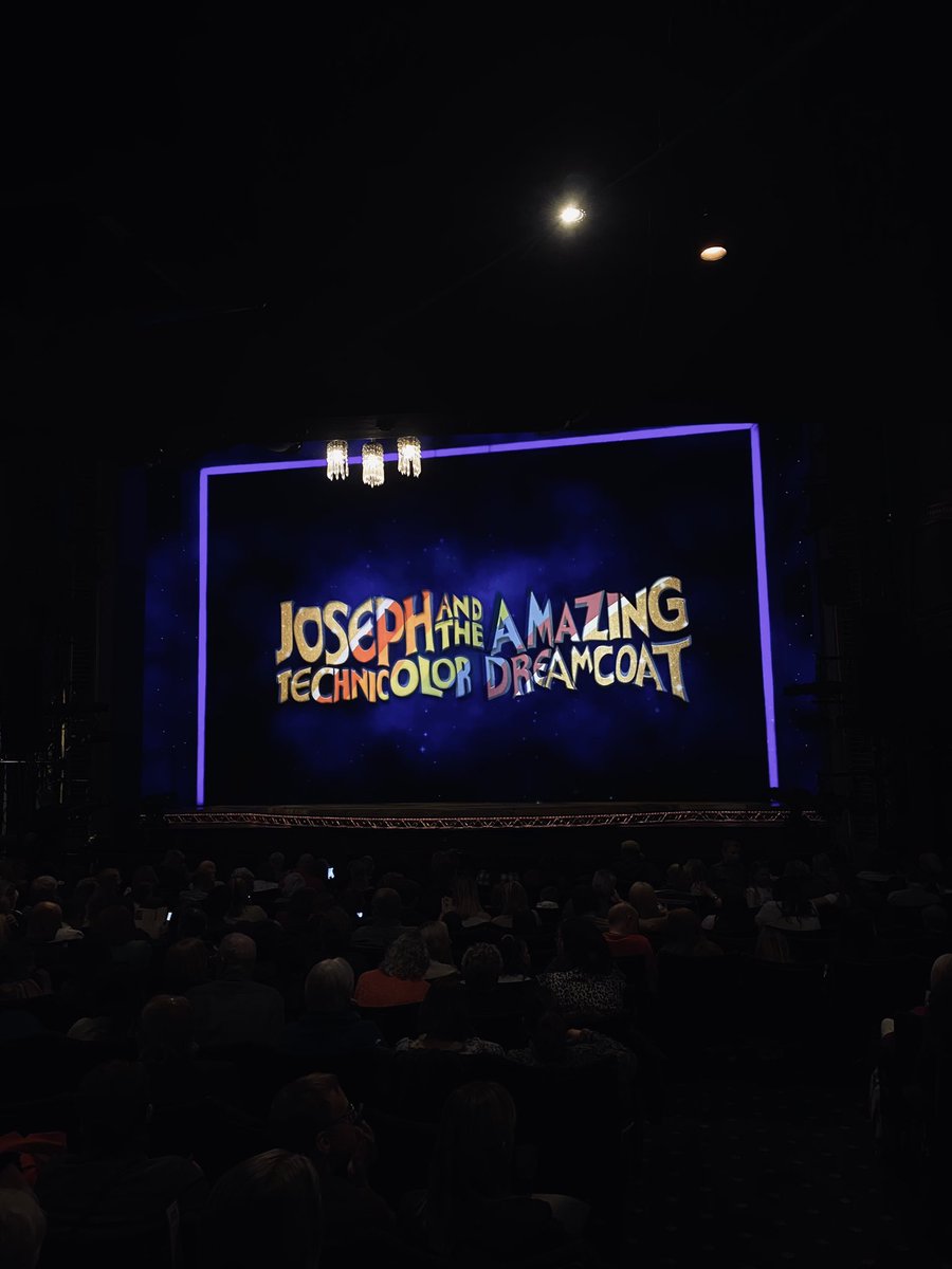 sam_lewis1996's tweet photo. Been a very busy week but the Joseph UK Tour is up and running 💕 Time to head home 💫 @JosephMusical @MHARRISON_ENT https://t.co/WM6ZgSeeE3