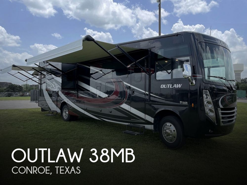 Today's Featured Coach: 2020 Outlaw 38MB for sale in Conroe, Texas @ $191k with 6,850 miles #OutlawRV @thormotorcoach

Text or call Chris at (281) 798-1387. https://t.co/I3p1l4RygH https://t.co/Fcdwrz2juW
