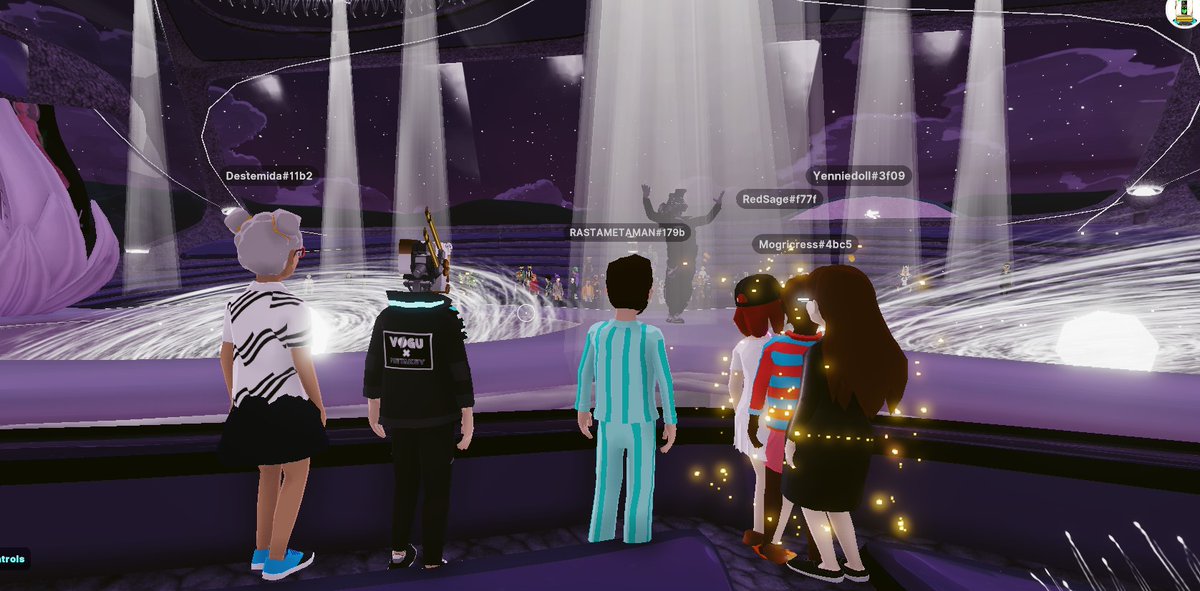 NFTrix's tweet photo. The way to the future. @the_vogu #Decentraland #MetaFashionWeek https://t.co/wghcEMKEuE