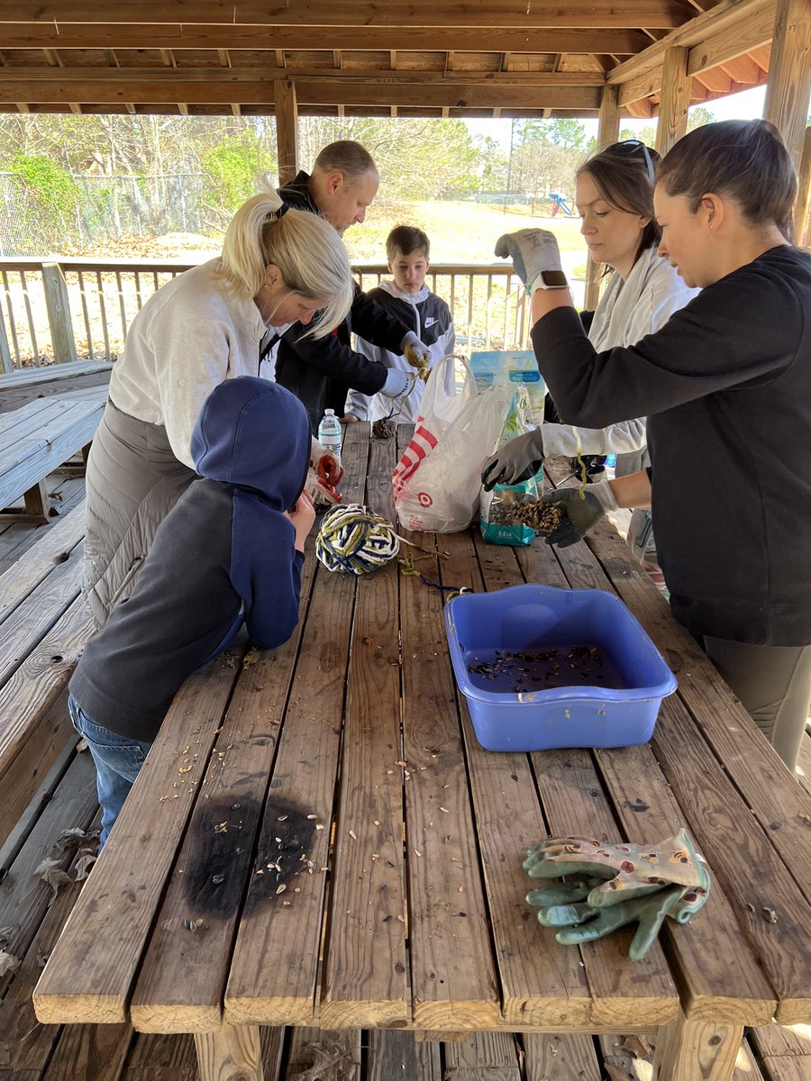 BakerCharm's tweet photo. Spring family workDay was a success!  Thank you JOI club for organizing this much needed event.  Shout out to the #1 Optimist David Grant @MRS_WRIGHT_106 @Kimberleecoll12 @babybluebug71 @bakerelembears https://t.co/XGIaViXHE9