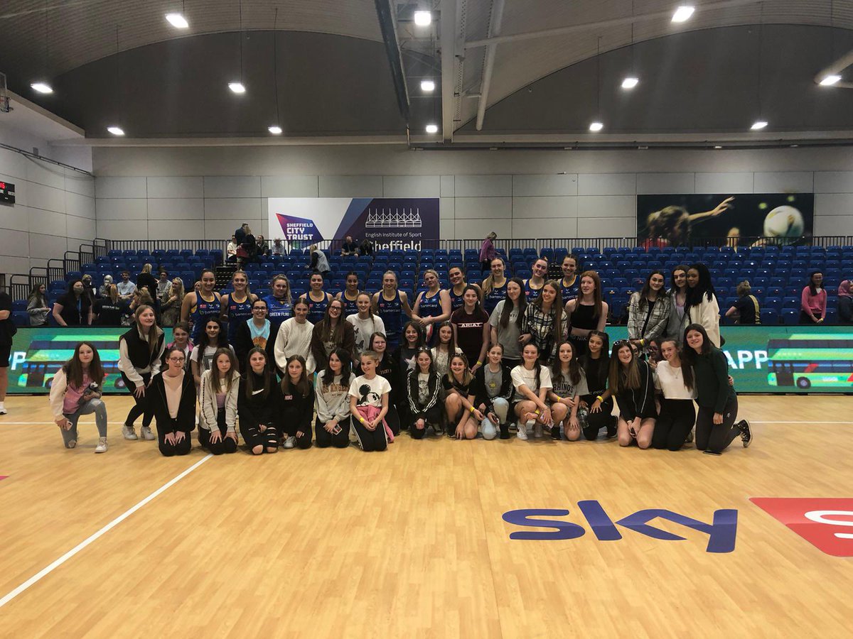 HayfieldPEDept's tweet photo. Amazing experience for our Foxes netballers today! Their first taste of of the @NetballSL to cheers on the @RhinosNetballSL not the result we wanted but a great spectacle for the girls to watch! Thank you for the taking the time for selfies with the girls! #netballrules https://t.co/epDXaqrB7x