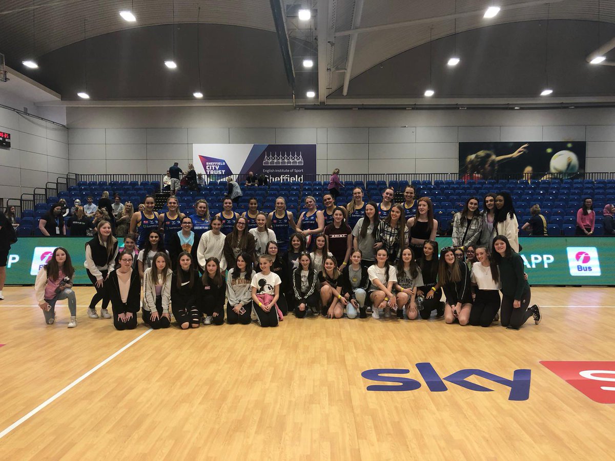 HayfieldPEDept's tweet photo. Amazing experience for our Foxes netballers today! Their first taste of of the @NetballSL to cheers on the @RhinosNetballSL not the result we wanted but a great spectacle for the girls to watch! Thank you for the taking the time for selfies with the girls! #netballrules https://t.co/epDXaqrB7x