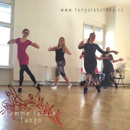 TSteky's tweet image. Dnešní workshop #FemmeFataleTango v Brně byl skvělý i když nám nemoc snížila počty.
Pravidelné taneční lekce v Brně jsou úterý a středa, párové (partnera nepotřebujete, střídáme), nebo čistě pro ženy. Registrace a více info: tangolabsteky.cz

#tango #tangovbrne #tanec