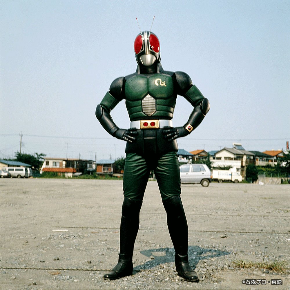 60年代でも
ソランはパンツヒーロー。
パピイは非パンツヒーロー。
仮面ライダーは基本非パンツヒーローだが、時々パンツヒーローもある。
さあもう今日からヒーローを見るたび【あ、パンツだ。非パンツだ】なんて会話がキミの脳内に。
戦隊ものの赤を分けるとオモシロイぞ。
