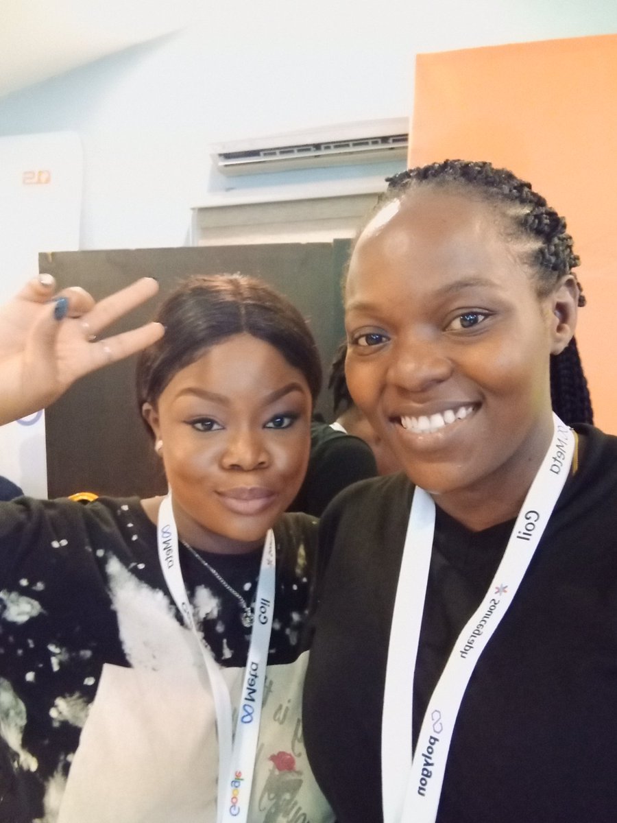 Udoka_Ugo_'s tweet image. Started out in tech in May, 2020 with @SheCodeAfrica  using a friend&apos;s phone to learn, now I&apos;m @Microsoft. 

Thank you @Kolokodess and the whole SheCodesAfrica team.

It was a pleasure meeting you Ada.

#OSCAFest22  #OSCAFest2022