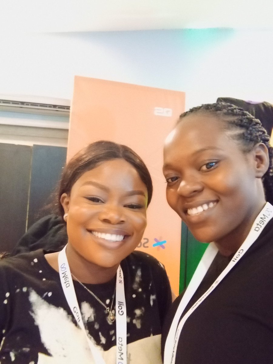 Udoka_Ugo_'s tweet image. Started out in tech in May, 2020 with @SheCodeAfrica  using a friend&apos;s phone to learn, now I&apos;m @Microsoft. 

Thank you @Kolokodess and the whole SheCodesAfrica team.

It was a pleasure meeting you Ada.

#OSCAFest22  #OSCAFest2022
