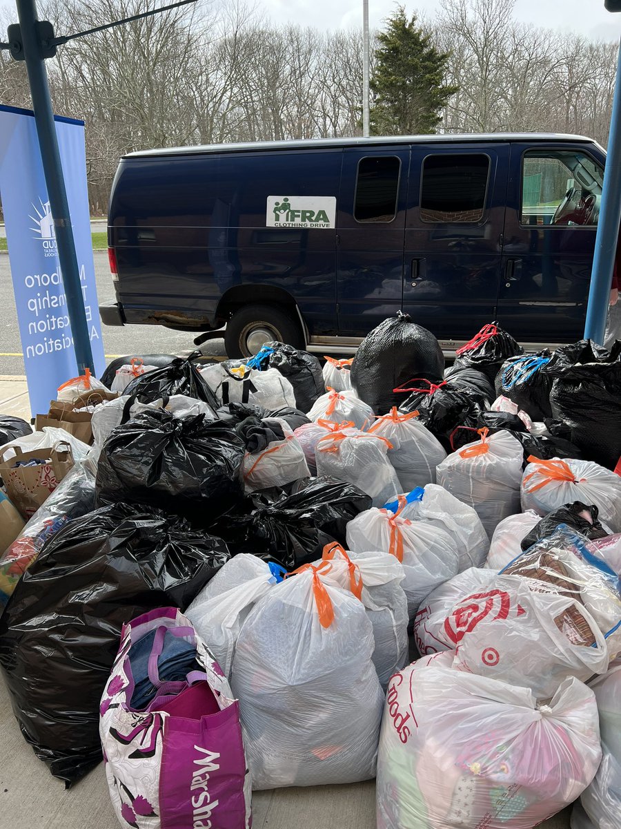 ms_devitto's tweet photo. Thank you so much to the Marlboro community for donating clothes today and everyone who volunteered to help out!  @MTPSNJ #MTEA #njeapride #njea https://t.co/VTuhJUoPlM
