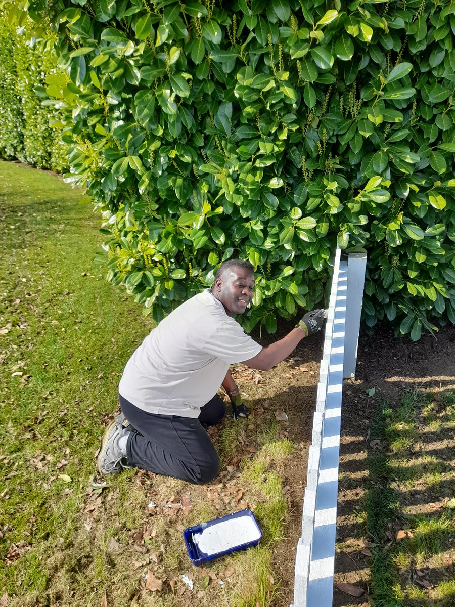 GranthamCC's tweet photo. It started out with one volunteer in the morning... and then by lunch time the troops rallied!  #getsetweekend #granthamcc #gccforthewin https://t.co/NMmY7t5Bdl