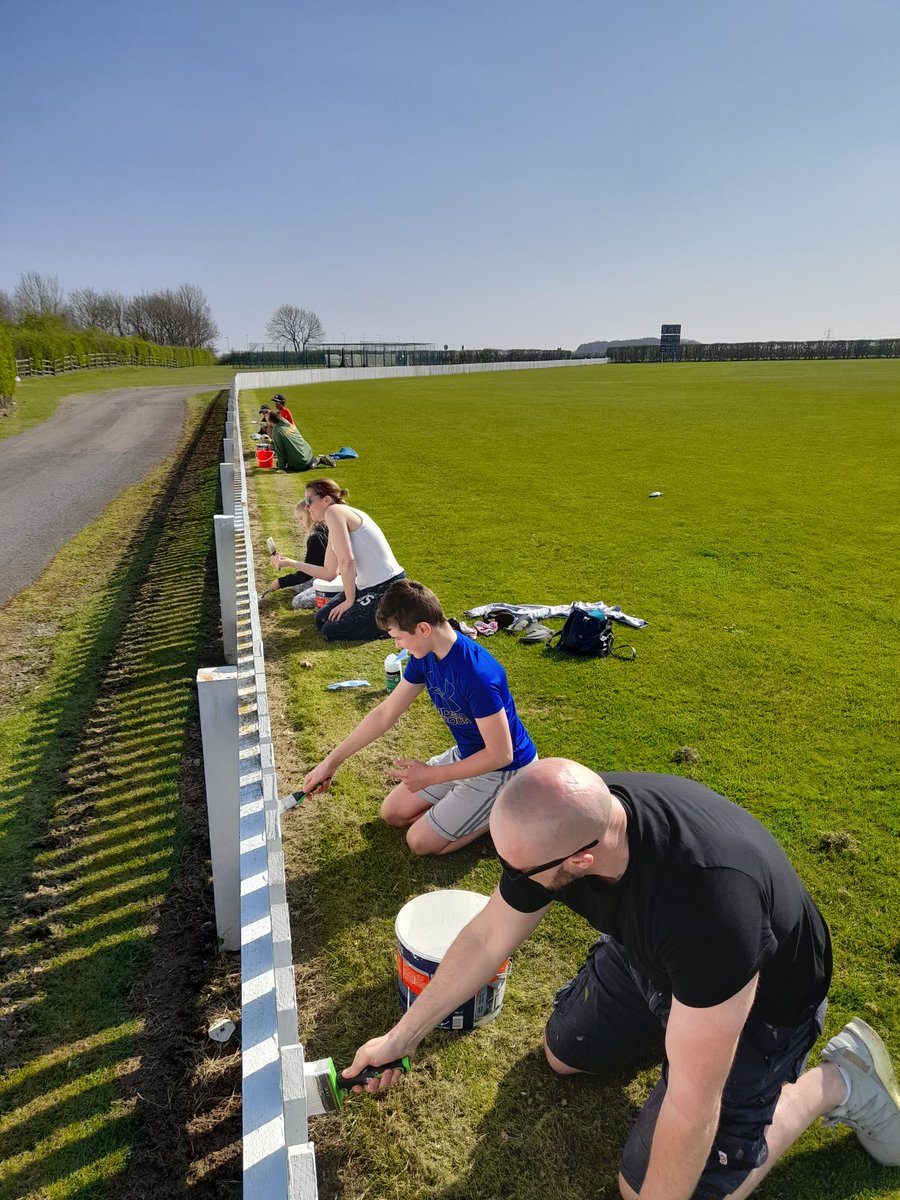 GranthamCC's tweet photo. It started out with one volunteer in the morning... and then by lunch time the troops rallied!  #getsetweekend #granthamcc #gccforthewin https://t.co/NMmY7t5Bdl