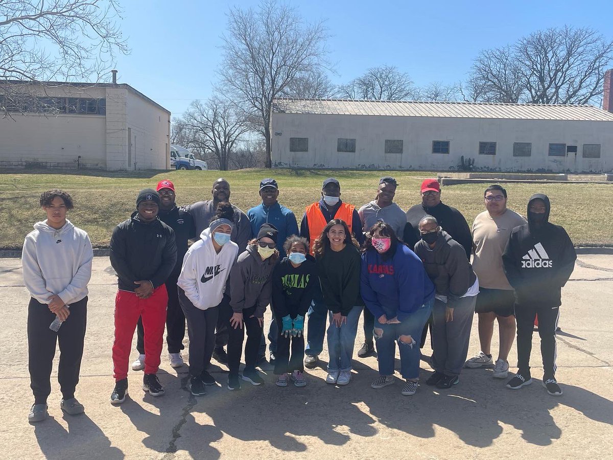We had the opportunity to help serve the Topeka community today along with <a href="/Hlc_bc/">Hispanic Latino Club</a> leaders!