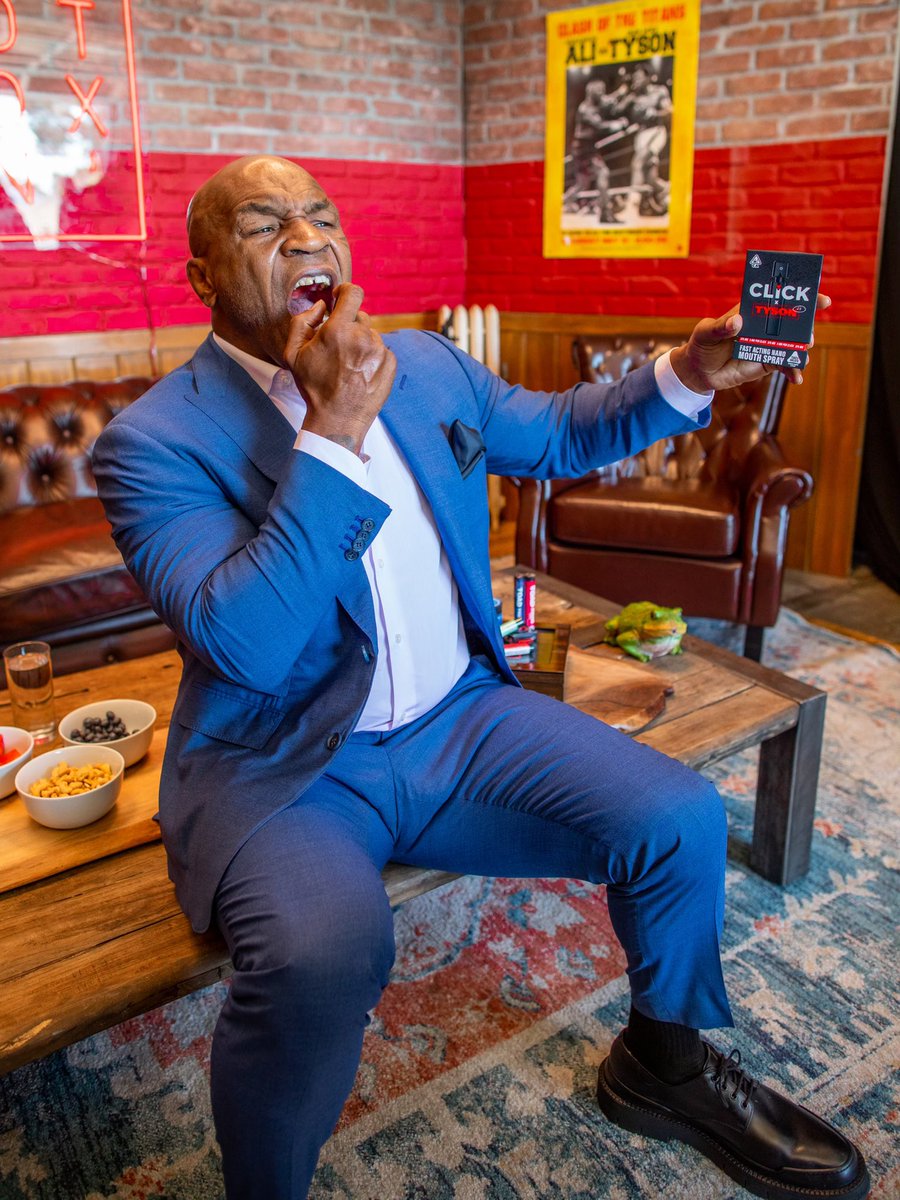 He’s in 🚀💥#APE #APEARMY #AAPES 🚀#NFTCommunity #ufc #UFCLondon #JoeRogan #ChampionsForLife #miketyson