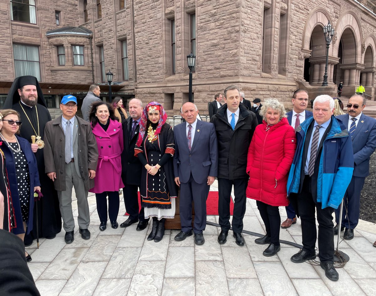The #greekindependenceday is the time of the year to renew our commitments to the ideas of democracy &amp; freedom which ancient Greece enshrined, and the war of 1821 independence reinforced. I join the Greek Community &amp; other dignitaries to raise the Greek flag at QP. 
ZHTO H ELLADA