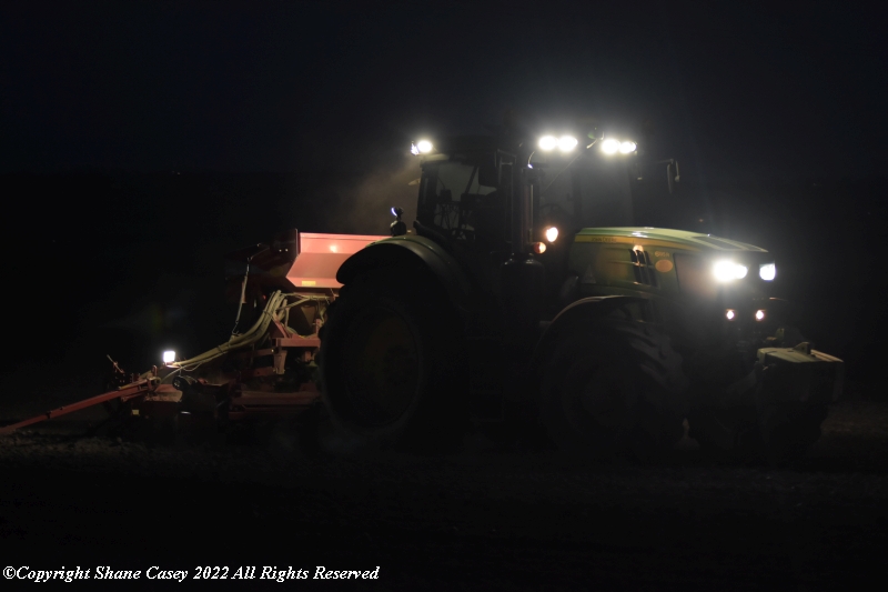 sgcaseyck25's tweet photo. #SpringTillage2022 A good day out with the cameras, apart from the drone not wanting to do its thing. A huge word of thanks to @David_Leahy88 and the rest of the team who were getting #SpringBarley planted for the @Malting_Company this evening and going late into the night https://t.co/F00SaYUzRc