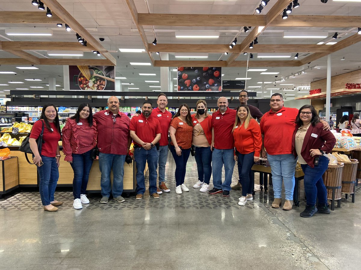 karina figueroa (@karinafiguero16) on Twitter photo So honored to host <a href="/Dewayman/">DEWAYMAN</a> and <a href="/yupingkao/">Yu-Ping Kao</a> at our store and showcase how we care for our team through development and safety. This is how we enable our team to grow in order to win together 🫶🏾🪴🥇<a href="/IselaNavarroTGT/">Isela Navarro</a> So honored to host <a href="/Dewayman/">DEWAYMAN</a> and <a href="/yupingkao/">Yu-Ping Kao</a> at our store and showcase how we care for our team through development and safety. This is how we enable our team to grow in order to win together 🫶🏾🪴🥇<a href="/IselaNavarroTGT/">Isela Navarro</a>