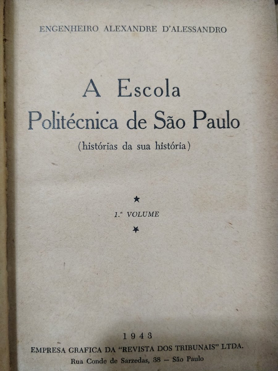 Meu mais novo tesouro. Estes livros são relatos na forma de diário de um politécnico da turma de 1918. Vou digitalizá-los e disponibiliza-los. Pretendo fazer no mesmo lugar em que eu postar o livro da ABNT que quase foi perdido.