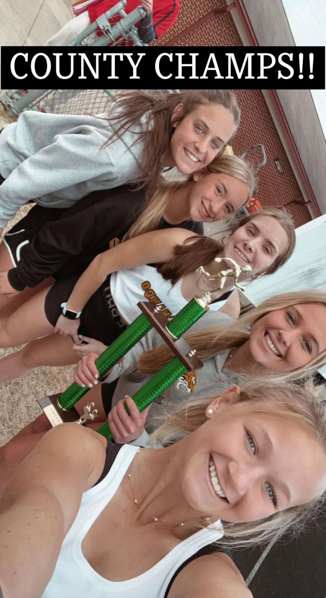 RileyJackson24's tweet photo. Lots of 🏃‍♀️🏃‍♀️🏃‍♀️Ran the 4x800m placed 1st, the 1600m placed 1st and a PR, 800m placed 2nd and 3200m placed 1st.  Had a great time with everyone as usual.  Way to go Hernando Girls Track the new 2022 Desoto Count Champs 🎉 https://t.co/2tMtf7nxXW