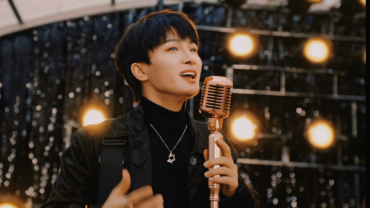 CharlieArp273's tweet photo. _2022.03.07 ✾
〘 天賜的聲音 3 〙《篇章》主題曲
https://t.co/nWbAzp19ZU

✮圖源_wb.
 ↳阿斯巴甜的米

#周深 #zhoushen #卡布叻_周深 #卡布叻周深 #卡布叻 #charliezhoushen #charliezhou https://t.co/QaiT5hBCn6
