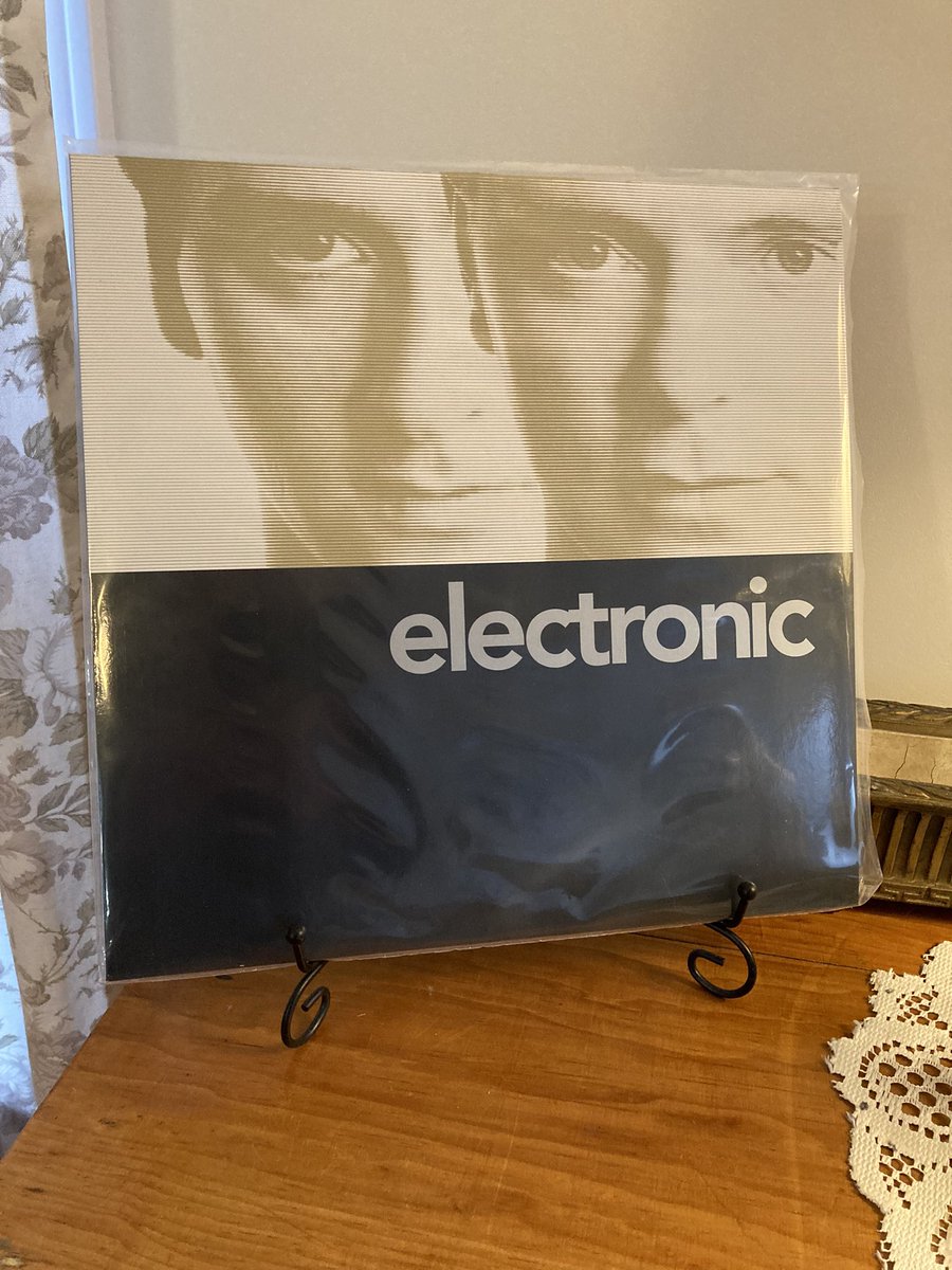 Matt Storey (@mattstoreyradio) on Twitter photo …and now this… Bernard Sumner (New Order)/Johnny Marr (Smiths)/Neil Tennant (Pet Shop Boys) = Electronic (1990) 😎<a href="/Kirk9580/">Andrew Harrison</a> <a href="/MooreCubby/">Roger Moore's Cubby Hole 🏳️🌈🏳️⚧️</a> <a href="/moore007please/">moore007please</a> <a href="/AliBondGirl/">Ali</a> …and now this… Bernard Sumner (New Order)/Johnny Marr (Smiths)/Neil Tennant (Pet Shop Boys) = Electronic (1990) 😎<a href="/Kirk9580/">Andrew Harrison</a> <a href="/MooreCubby/">Roger Moore's Cubby Hole 🏳️🌈🏳️⚧️</a> <a href="/moore007please/">moore007please</a> <a href="/AliBondGirl/">Ali</a>