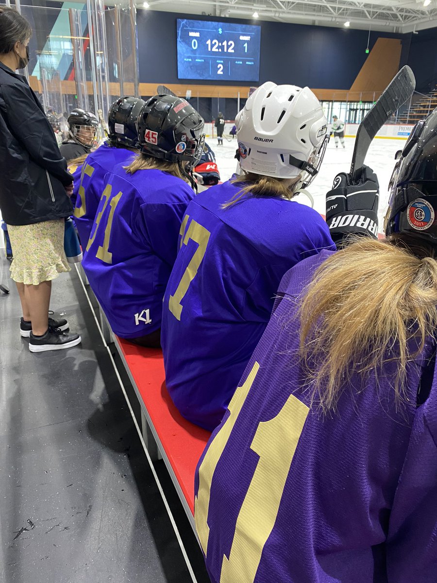 UWWomensHockey's tweet photo. Always a good day to sport the Purple and Gold ๐พ๐ #GoHuskies #HuskyHockey #UWWomensHockey #SWHC https://t.co/m5Du9otaTM