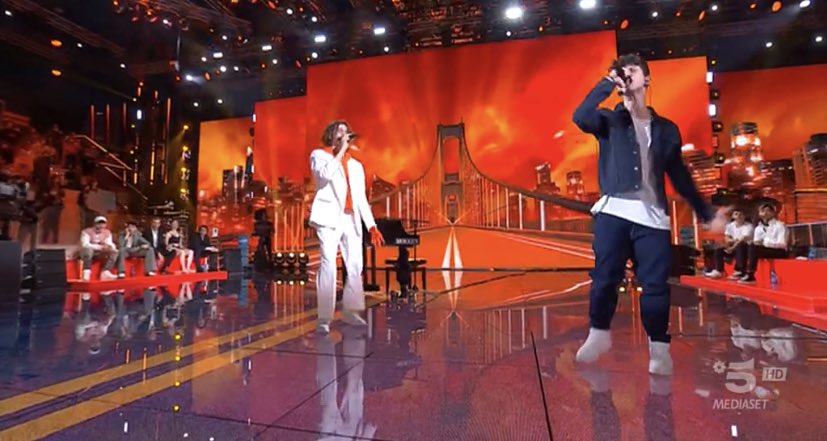 sempreinansiaaa's tweet image. Hanno davvero spaccato #amici21