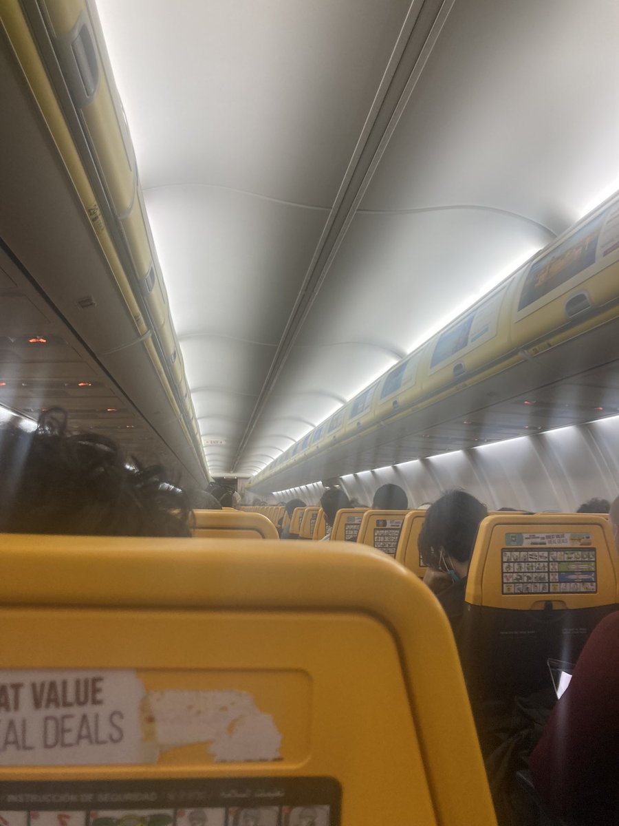 KronosOBJ's tweet image. Guess where I’m flying too and include your wallet address and I’ll send you absolutely nothing