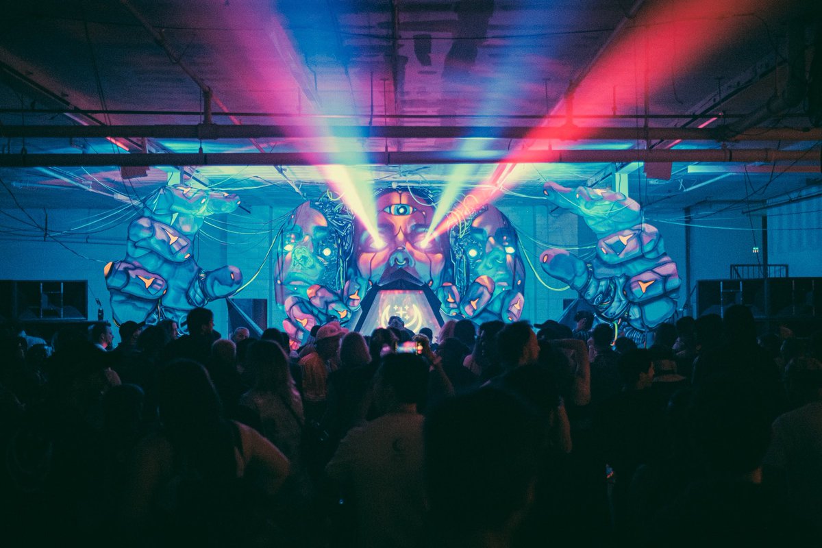 LastPlanetTO's tweet image. Thank you, Toronto. You bring the energy every single time. Let’s run that back. 

📸: @joshua__best 
🏴 #DOCD