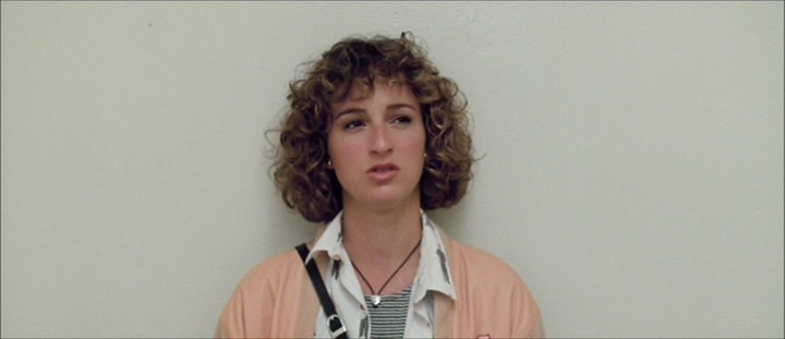 Happy Birthday to Jennifer Grey who\s now 62 years old. Do you remember this movie? 5 min to answer! 