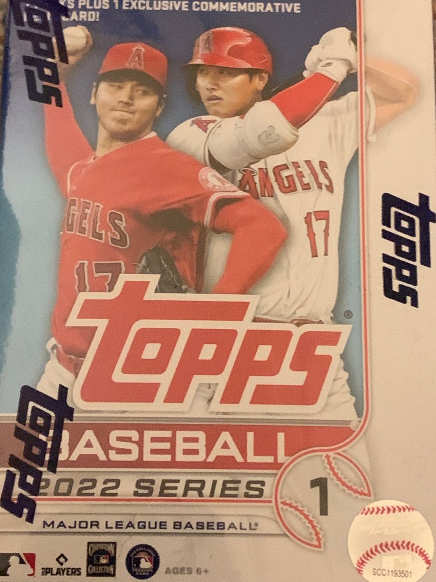 Want to win a free 2022 Topps Series 1 blaster box? 

-Follow <a href="/CardPurchaser/">Card Purchaser</a> 
-Retweet this tweet.

Winner drawn randomly from retweets on Sunday March 27th at 9pm Central.