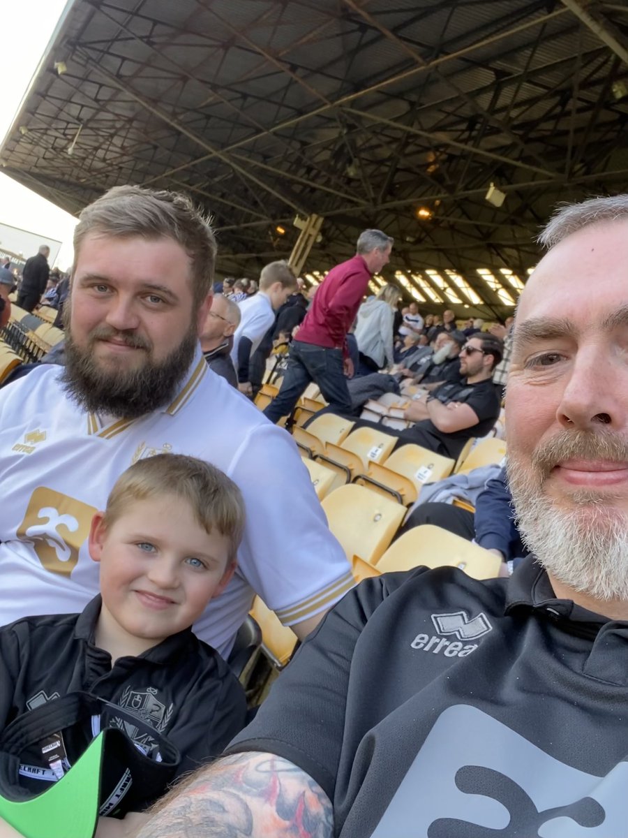 andrewnixon67's tweet photo. @OfficialPVFC #UTV #pvfc #valeloyal https://t.co/E1hbwdjN0z