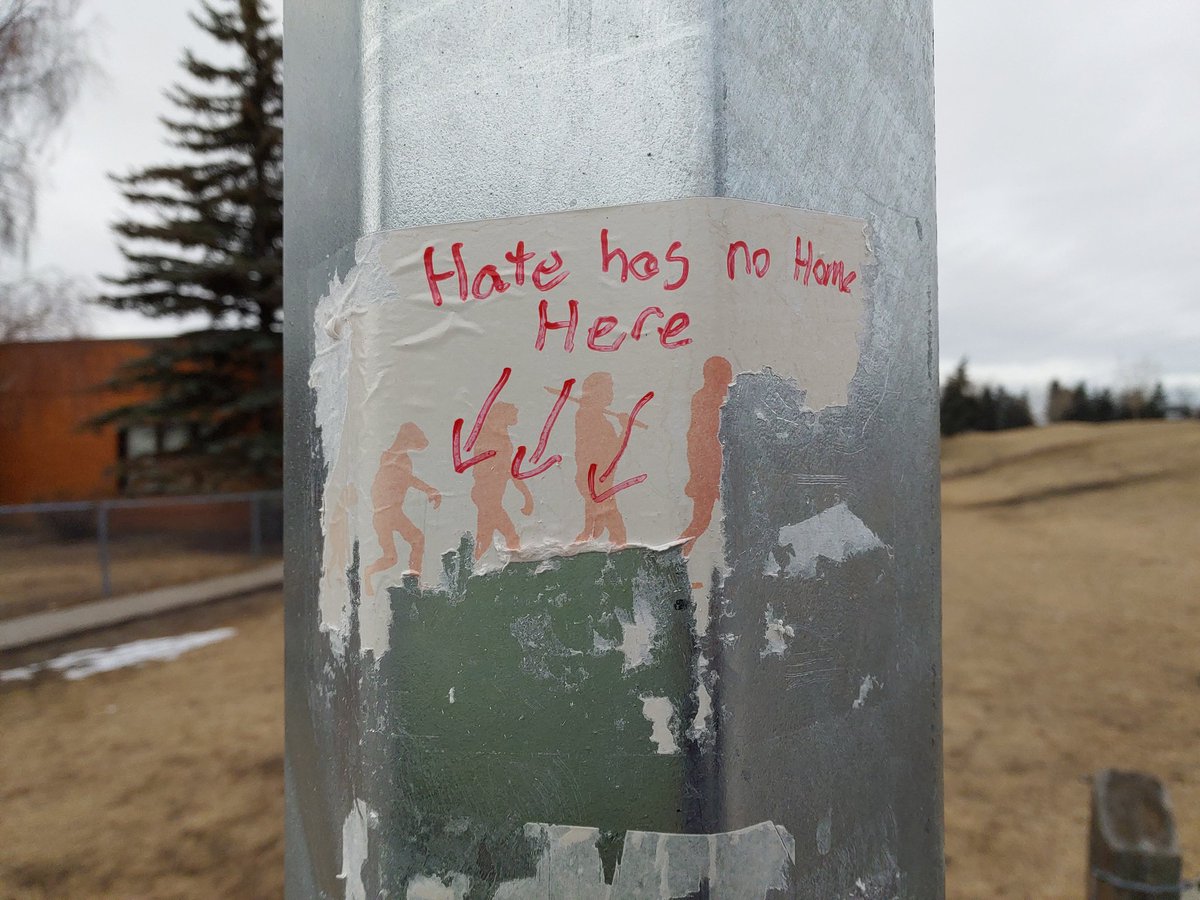ramranchAB's tweet photo. Antivax stickers with a telegram link to a white nationalist recruitment chat removed. The stickers were purposefully hard to remove. Left them a note in case they come back for more.

#RamRanchResistance #NoNazis #FluTruxKlan #WhiteRoseIsForAntiFascists
@GraffitiRadical https://t.co/4byvpMqFCr