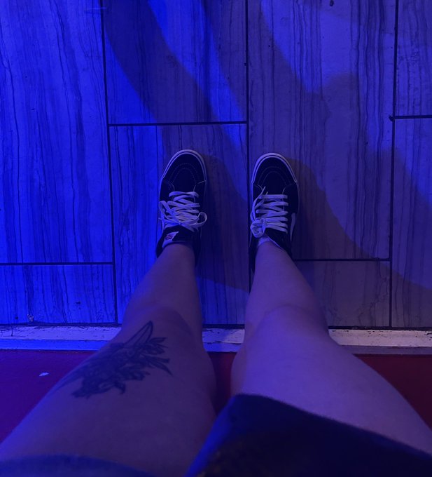 Went to the club last night to turn off my brain.   Chugged a pedialyte when I got home so I wouldn&rsquo;t<a href="/tag/mytwitteranniversary"class="tags"><span>#mytwitteranniversary</span></a>