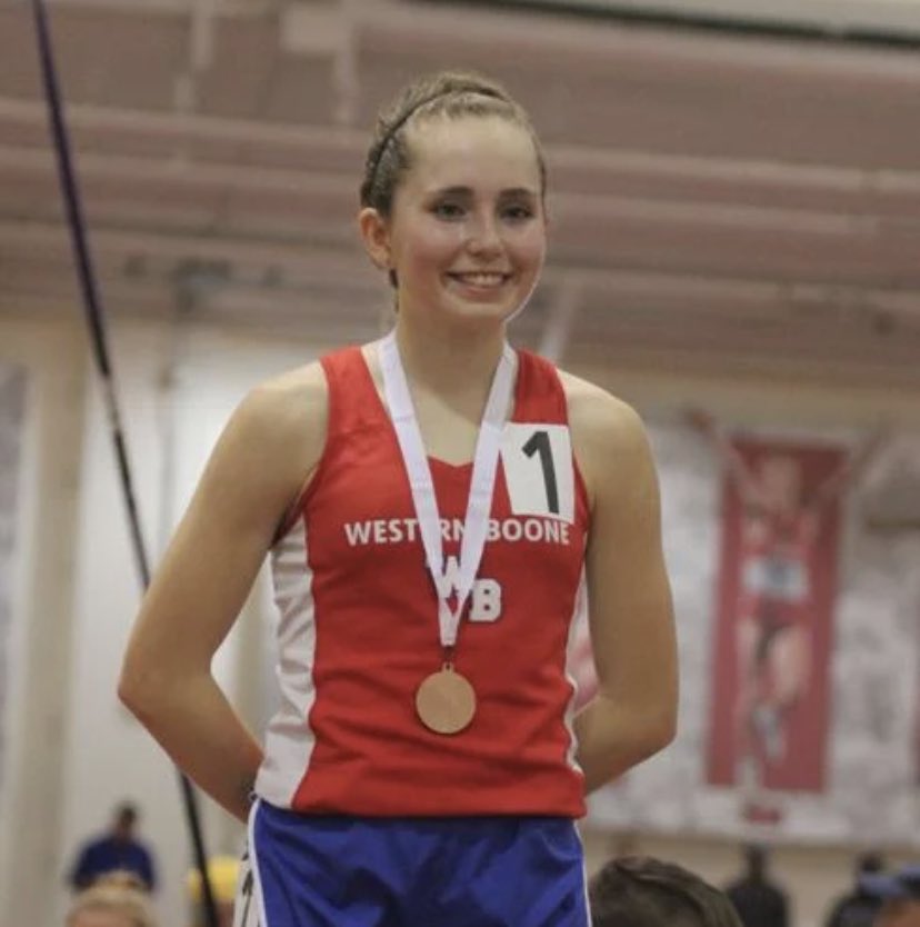 Will_Willems's tweet photo. STORY: @AudreyKnoper placed 3rd in the 3,200 at the HSR Finals on Saturday. @JohnJacksonWB22 was 18th in the 60. https://t.co/d1YIgSawyZ https://t.co/itpdUJooez